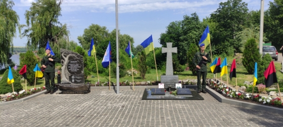 На Донетчине почтили память погибших в одном из первых танковых боев под Славянском в 2014 году 