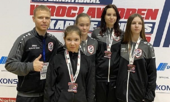 Каратистки из Краматорска заняли 5 призовых мест на Международном турнире в Польше