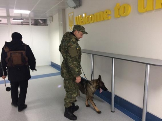 Взрывчатку искали в аэропортах по всей Украине