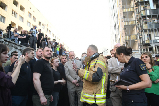 Понад 30 глав іноземних дипмісій побували на місці удару по &quot;Охматдиту&quot;, - МЗС