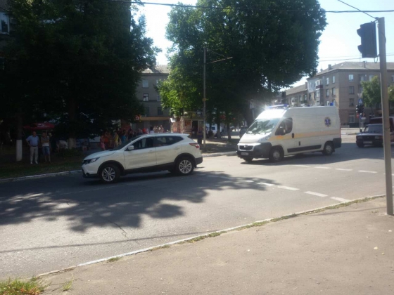 В Дружковке на пешеходном переходе сбит мужчина с ребенком