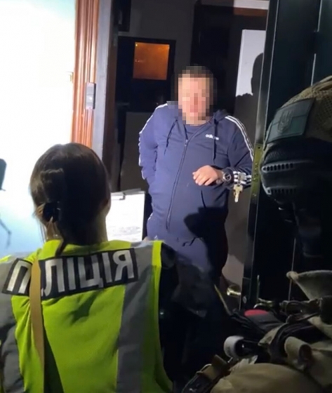 Затримано чоловіка, який у новорічну ніч запускав салюти на Подолі, - поліція Києва