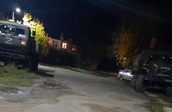 У районі окупованої Волновахи, на дорозі Маріуполь-Донецьк, чути вибухи 