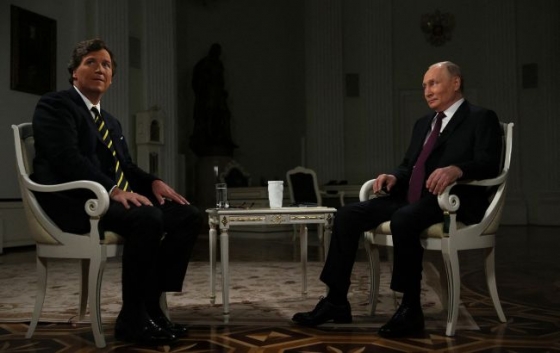 Удар в спину? Такер Карлсон обсміяв Путіна після інтерв&#039;ю з ним