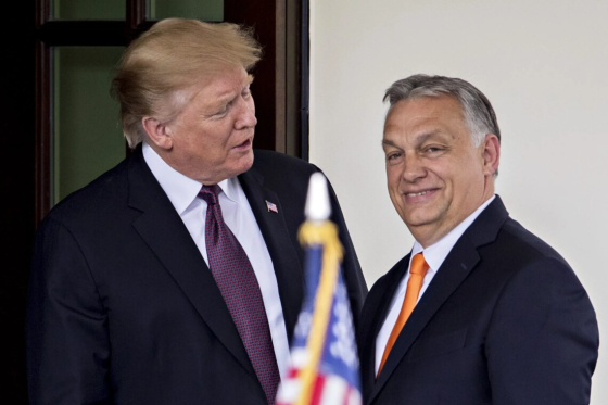 Уряд Угорщини підтримує рішення США призупинити військову допомогу Україні
