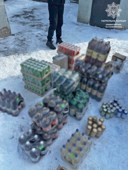 Минулими вихідними патрульні двічі виявляли заборонений до реалізації алкоголь 