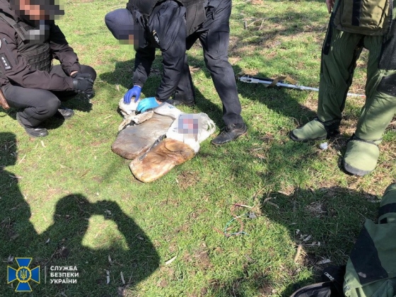 В окрестностях Славянска нашли схрон с 30 кг пластида 