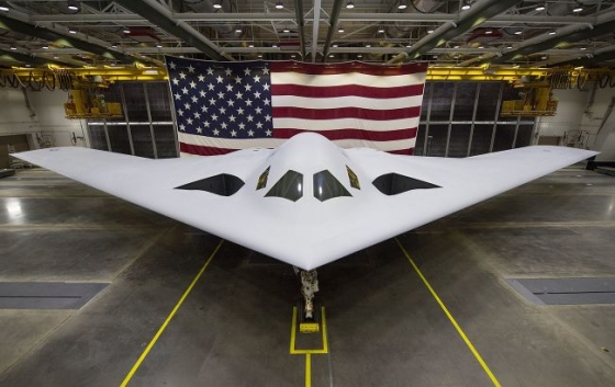 Новий американський бомбардувальник B-21 Raider здійснив свій перший політ (відео)
