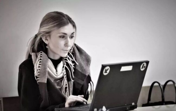В Україну повернули тіло закатованої в полоні журналістки Вікторії Рощиної