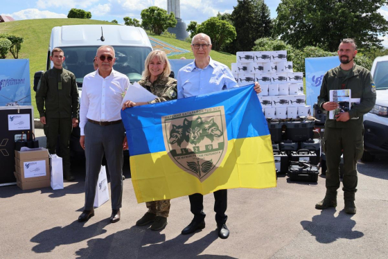 Авіакомпанія &quot;Українські вертольоти&quot; передала військовим допомогу на 10 мільйонів гривень
