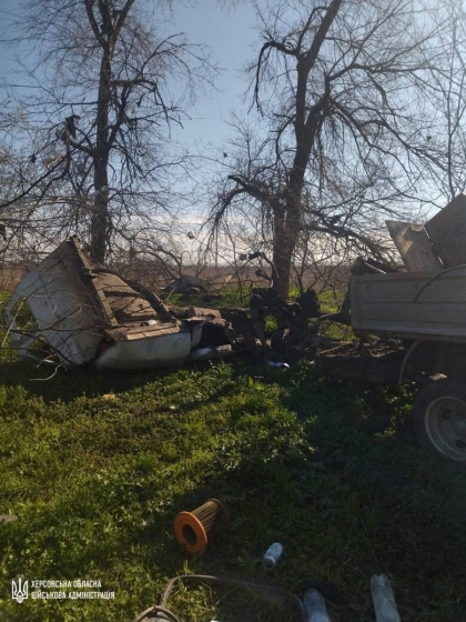 На Херсонщині енергетики підірвалися на російській міні, дві особи загинули, - ОВА