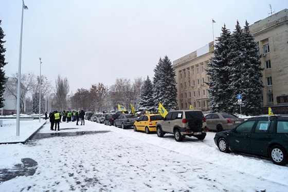 В центре Краматорска проходит акция протеста «евробляхеров»