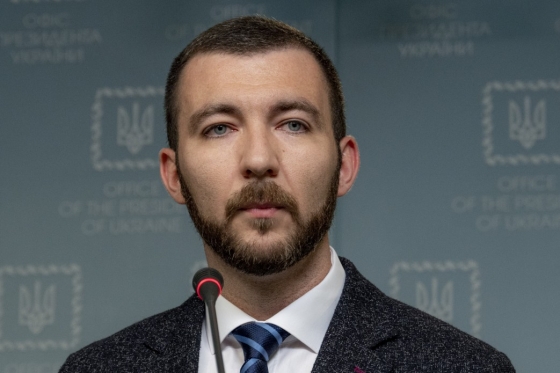Представників України у Гомелі не буде. Такий формат справді обговорювався, але РФ останньої миті висунула вимогу щодо складання зброї українською армією, - Никифоров