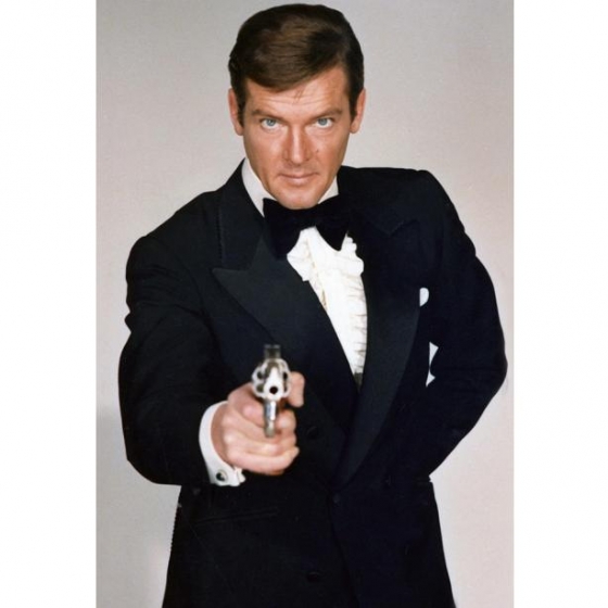Исполнитель роли Агента 007 Роджер Мур скончался в возрасте 89 лет 