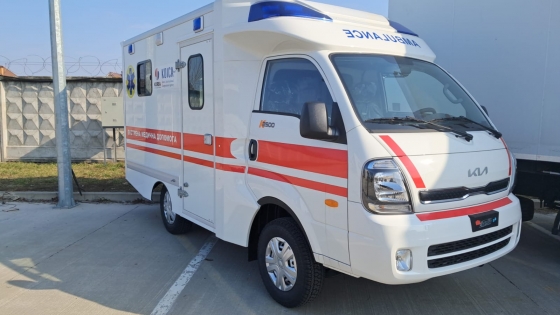 Україна отримала від Південної Кореї 70 автомобілів швидкої допомоги