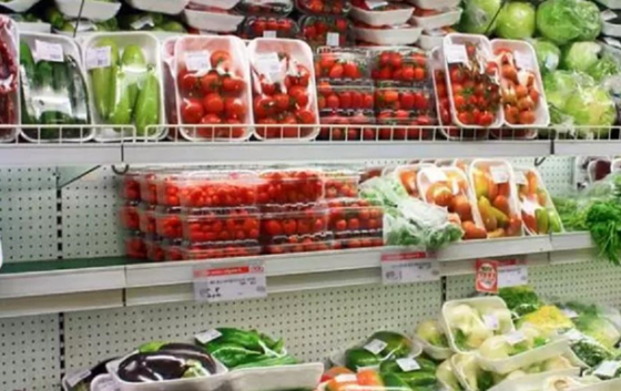 Франция запретит пластиковую упаковку фруктов и овощей