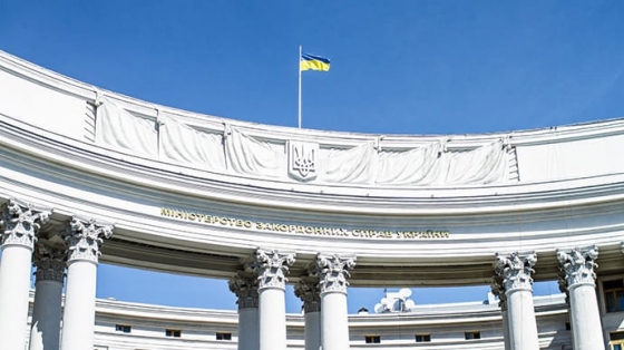 МИД Украины просит посольства западных стран &quot;не нагнетать&quot;