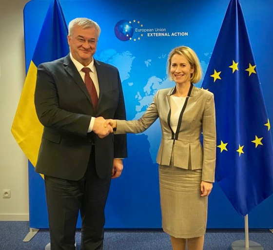 Сибіга і Каллас обговорили посилення політичної й оборонної співпраці України та ЄС