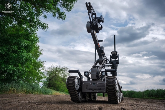 На розмінуванні Донецької області працює роботизований комплекс DIGITAL VANGUARD–S