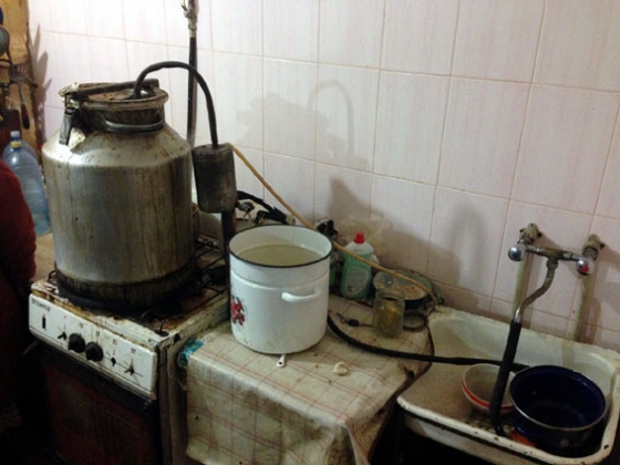 Краматорские правоохранители почистили город от самогона и контрафактной продукции  (фото)