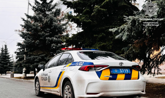 У Краматорську поліціянти по гарячих слідах виявили громадянина, який завдав поранення своєму сусіду
