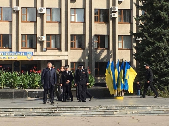 Аваков пообещал увеличить зарплату полицейским в 2 раза 