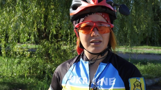 Краматорчанка проїхала велосипедом 1000 кілометрів за 72 години. Ось історія її перемоги 