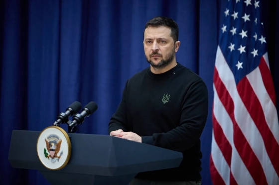 Зеленський про своєчасність підтримки від НАТО: Поки що у цьому не бачу позитиву