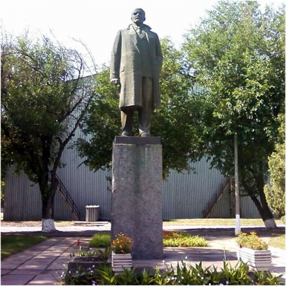 Активісти: у Краматорську залишився єдиний на Донеччині пам’ятник Леніну 