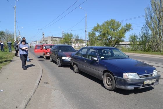 В Краматорске произошло тройное ДТП (видео)