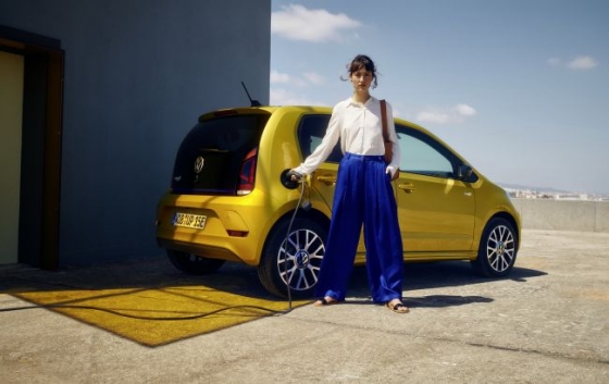 Volkswagen начал продавать свой самый дешевый электромобиль 