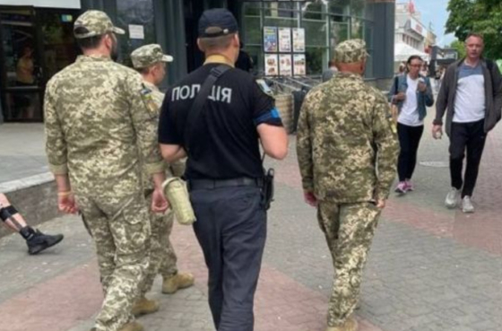 Близько 800 тис. чоловіків пішли &quot;в тінь&quot;, щоб уникнути мобілізації, - &quot;слуга народу&quot; Наталуха