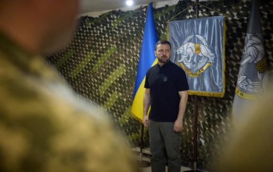 Зеленський в районі Вовчанська вручив нагороди воїнам Сил спецоперацій
