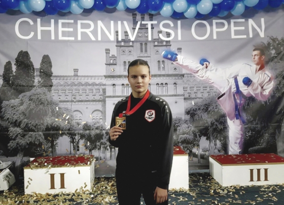 Краматорська каратистка перемогла на турнірі «Chernivtsi Open 2023»