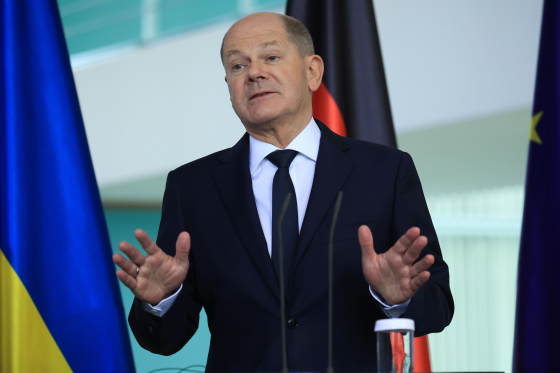 Допомога Україні у 2025 році гарантована попри політичну кризу, - уряд Німеччини