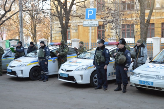 На улицы Краматорска и Славянска выехали полицейские ГБРы 