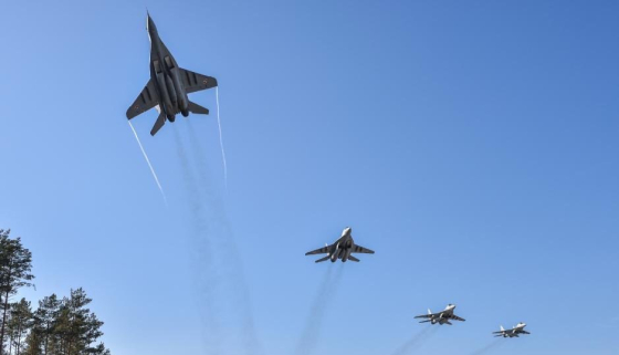 Польща вкотре піднімала винищувачі через ракетний удар РФ по Україні