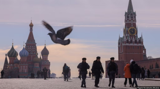 Економіка Росії швидко гальмує, попереду багато потрясінь, - Reuters