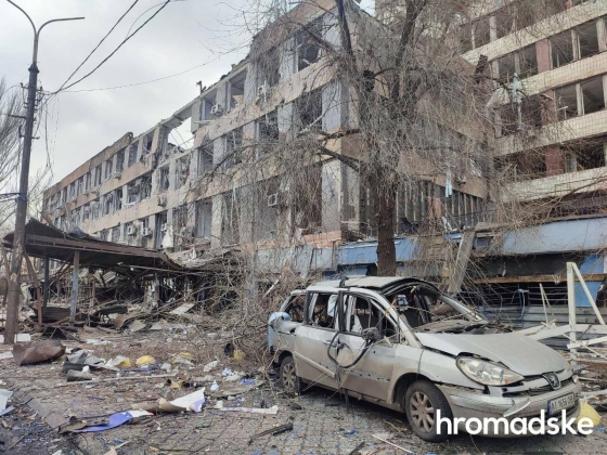 Ситуация в Мариуполе критическая. Надо идти на помощь по всем направлениям, - Бутусов