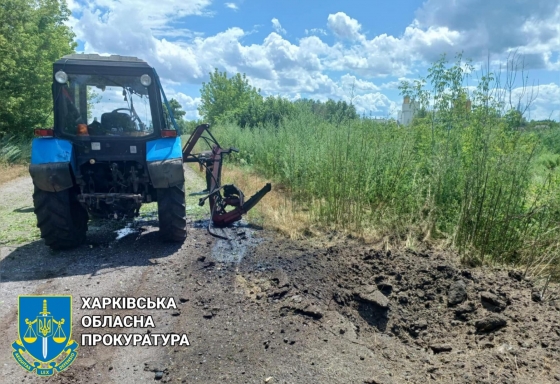 У Балаклії трактор підірвався на міні: є постраждалий