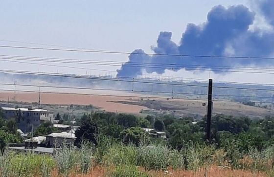 В Донецкой области горит одна из самых больших электроподстанций Украины