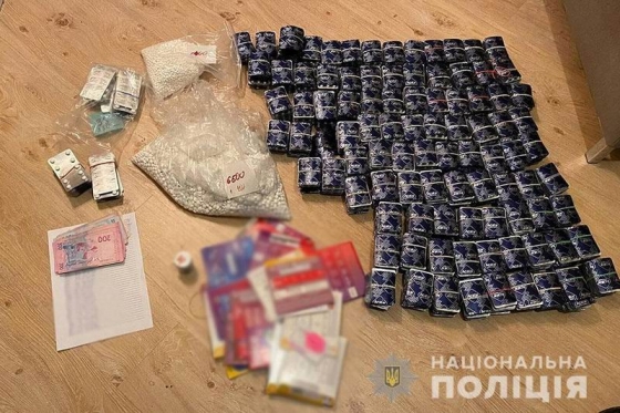 Наркобанда на Донетчине «зарабатывала» до миллиона гривен в месяц на продаже амфетамина 