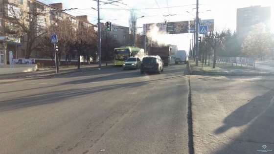 Поліція Краматорська закликає водіїв та пішоходів  бути уважними 