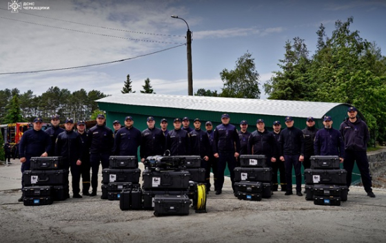 Українські сапери отримали 16 підводних дронів Deep Tracker