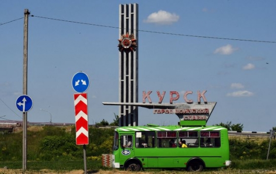 Російський губернатор заявив про падіння безпілотника біля нафтобази у Курську