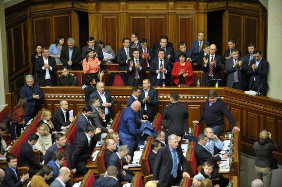 Рада не отправила в отставку правительство Яценюка