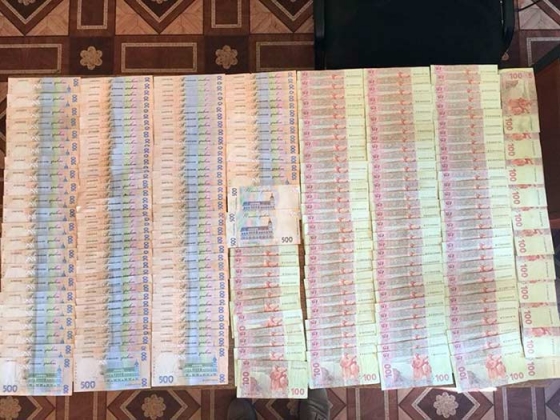 В Славянске за взятку 70 тыс. задержан директор частного проектного предприятия 