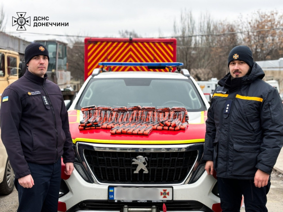 «Українські Вогнеборці» передали рятувальникам Донеччини джгути-турнікети