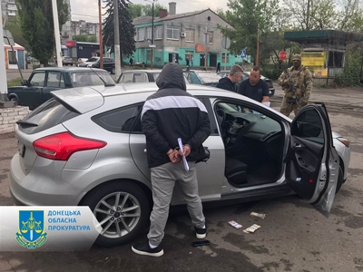 На Донеччині викрито двох братів, які вимагали сплатити гроші за неіснуючий борг