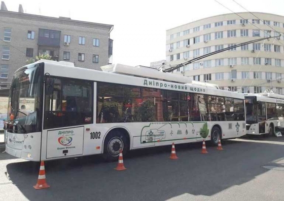 Троллейбусы “Дніпро Т203” купят в лизинговый кредит под 16% 
